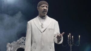 Drake's dad kicks off music career with new R&B single...