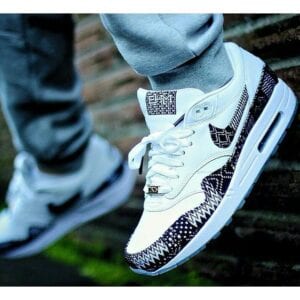 Nike Black History Month release reminder! Get them TODAY #CREPCHECK