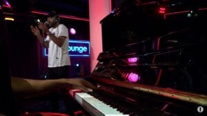 Kano freestyles over Nas in Live Lounge [UPDATE]