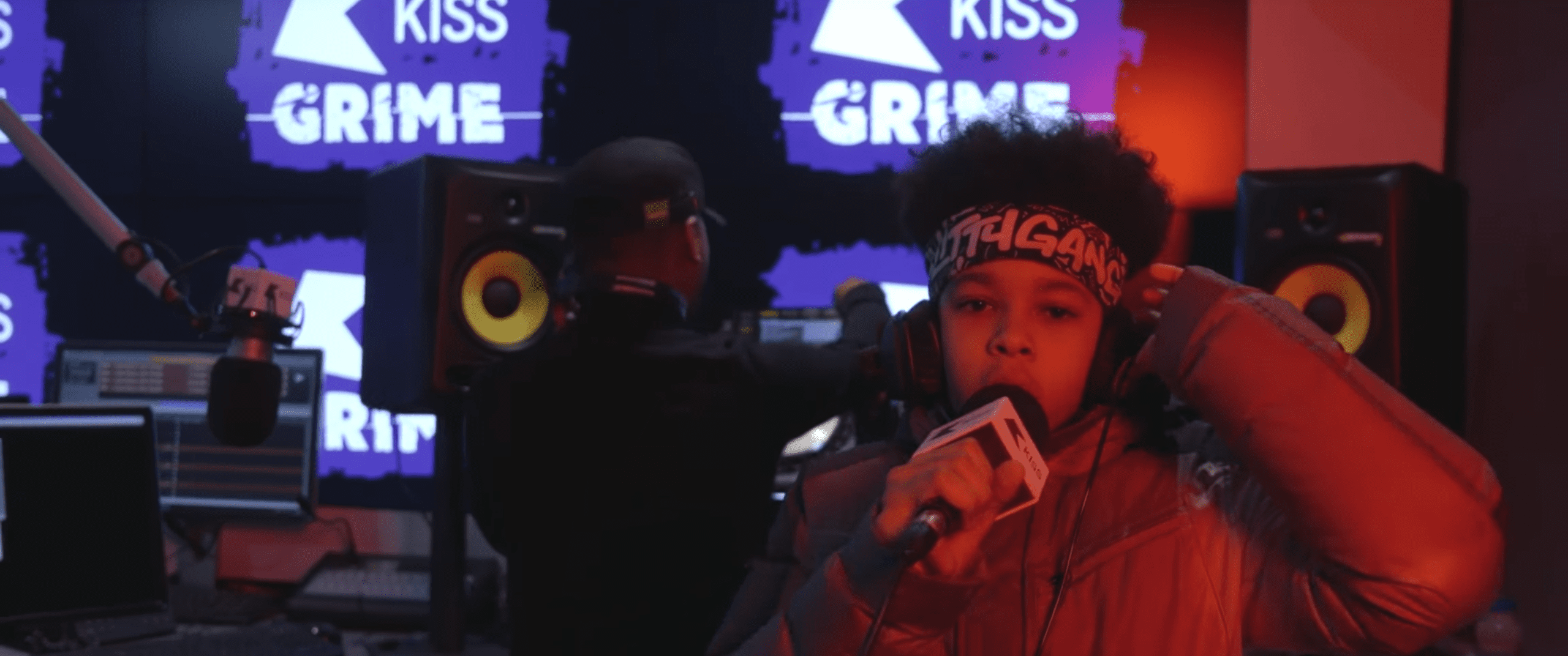 Litty Lightz bodies freestyle with Rude Kid - GRM Daily