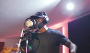 Sick! TE dness new Behind Barz freestyle