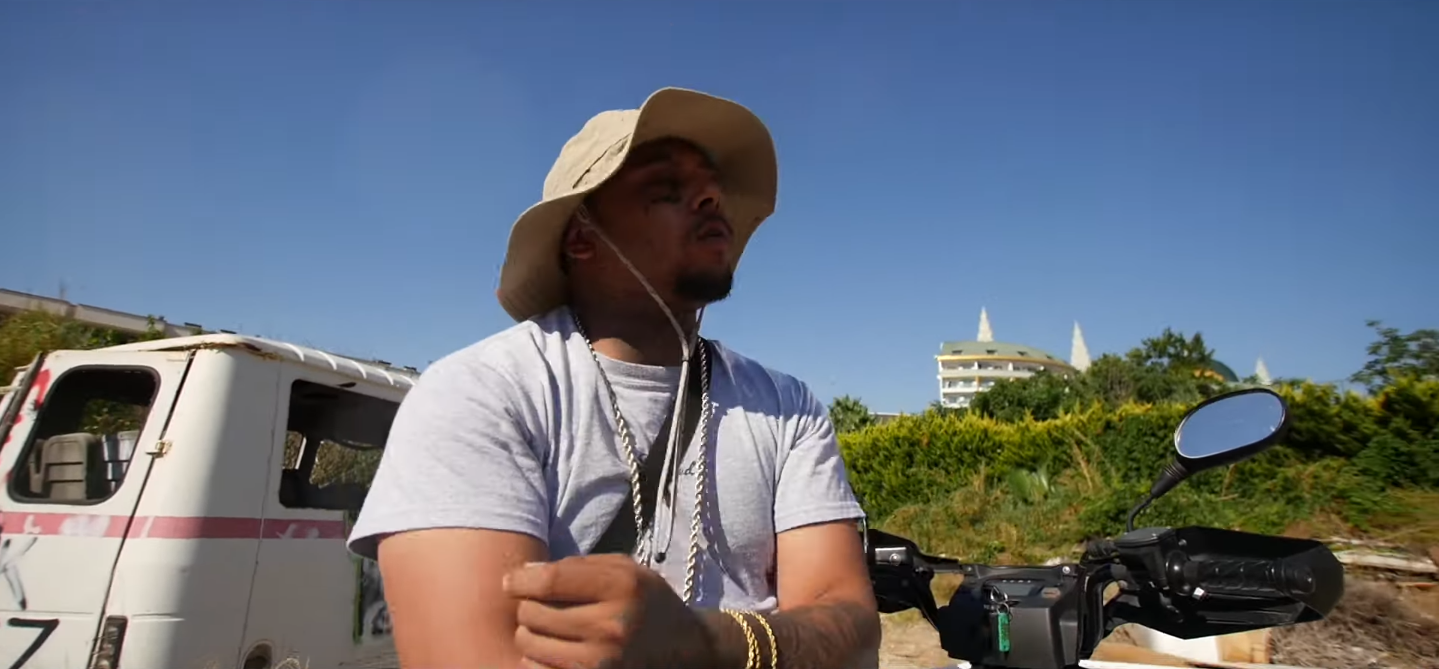 Premiere: Tremz spells 