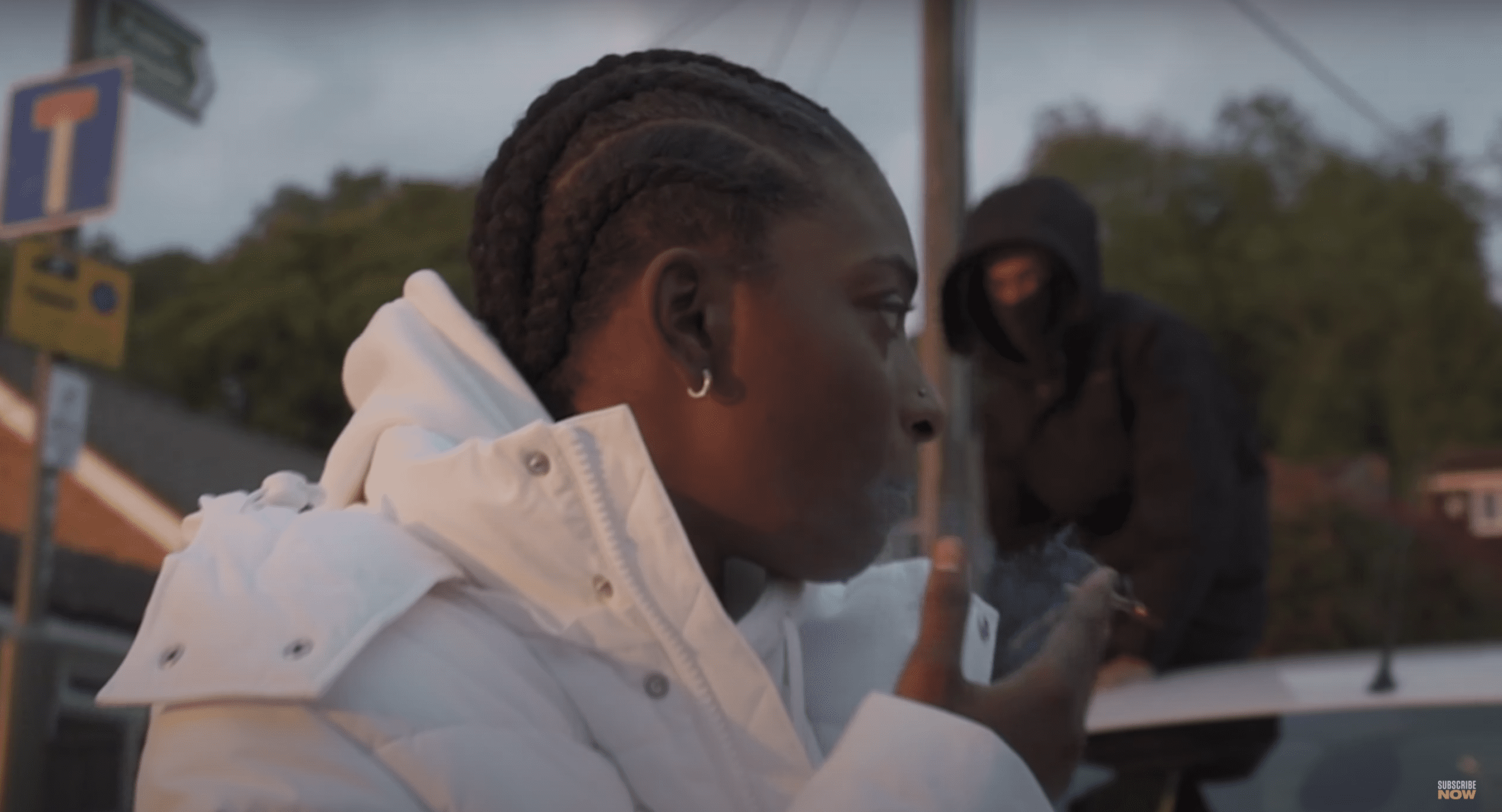 TEE-RAE drops visuals for 