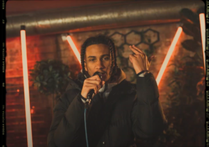 Arz Steps Into Lockoff's 'Ear To The Ground' Studio With A Fire Freestyle