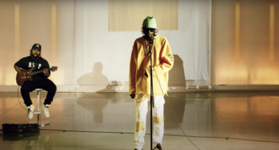 Watch Alkaline perform a live guitar medley of 