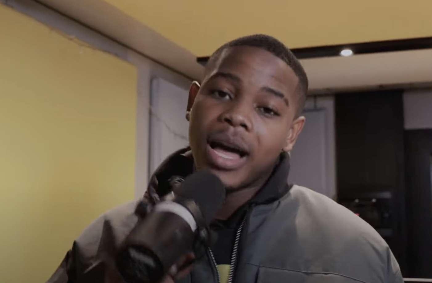 Donel Gifts Us With Smooth Live Performance Of His Latest EP 'African ...
