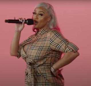 Miss Lafamilia Performs 