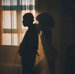 BenjiFlow Drafts In Oxlade On Breezy Offering 