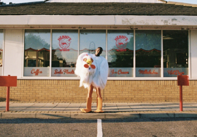 Samm Henshaw Shares Soulful New Track 