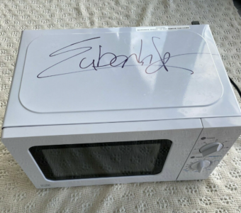 Microwave Signed By Chris Eubank Jr. Up For Sale On Ebay With £65,000 Bid
