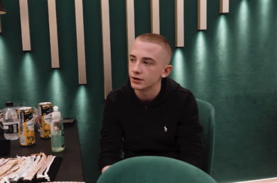 Arrdee Discusses Life Before Fame With A Jewellers