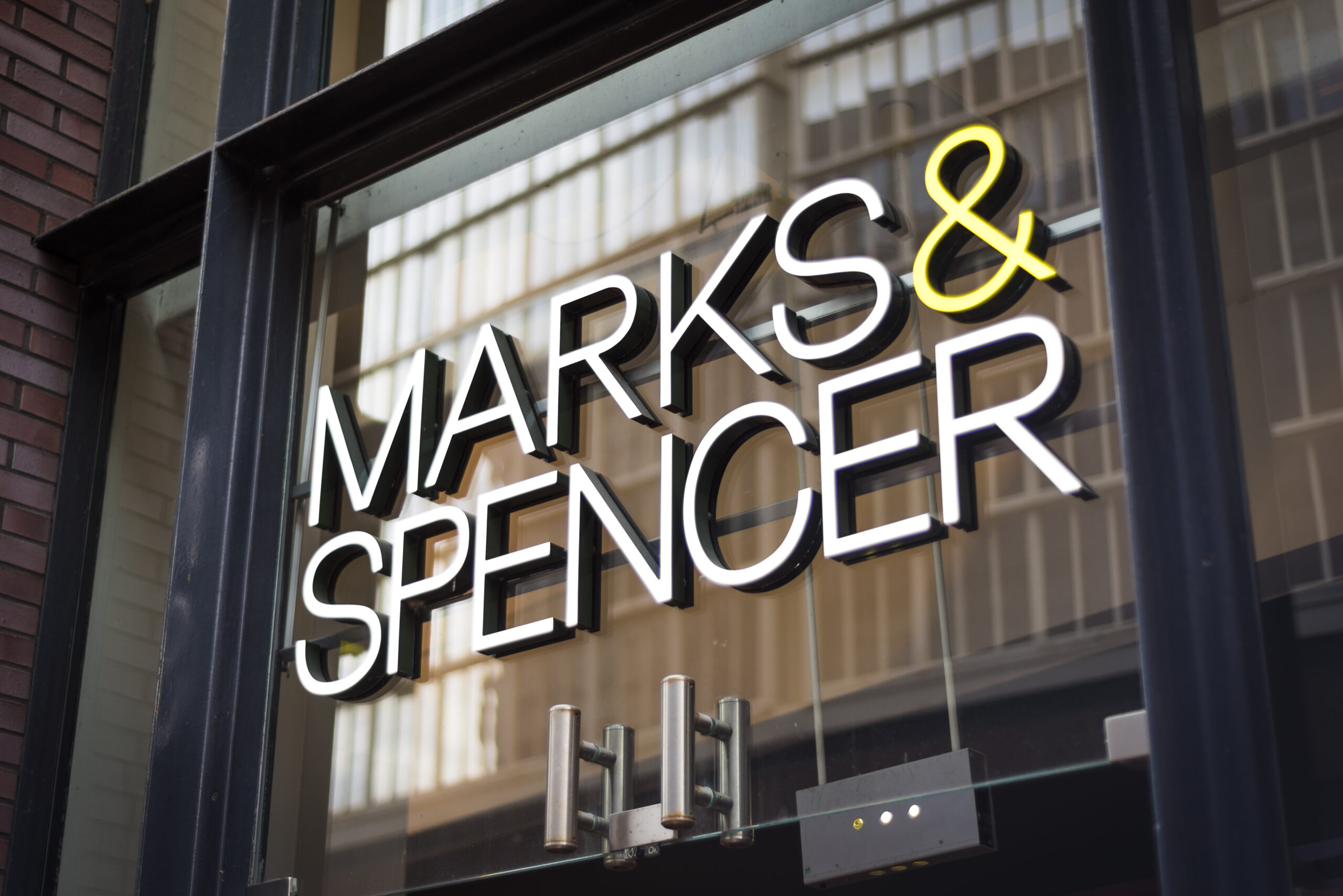 m&s gin