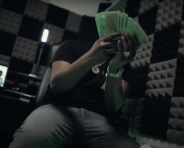 Rz CYB Drops Visuals For 