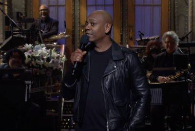 Watch Dave Chappelle talk Kanye West, antisemitism & more in his new 'SNL' monologue