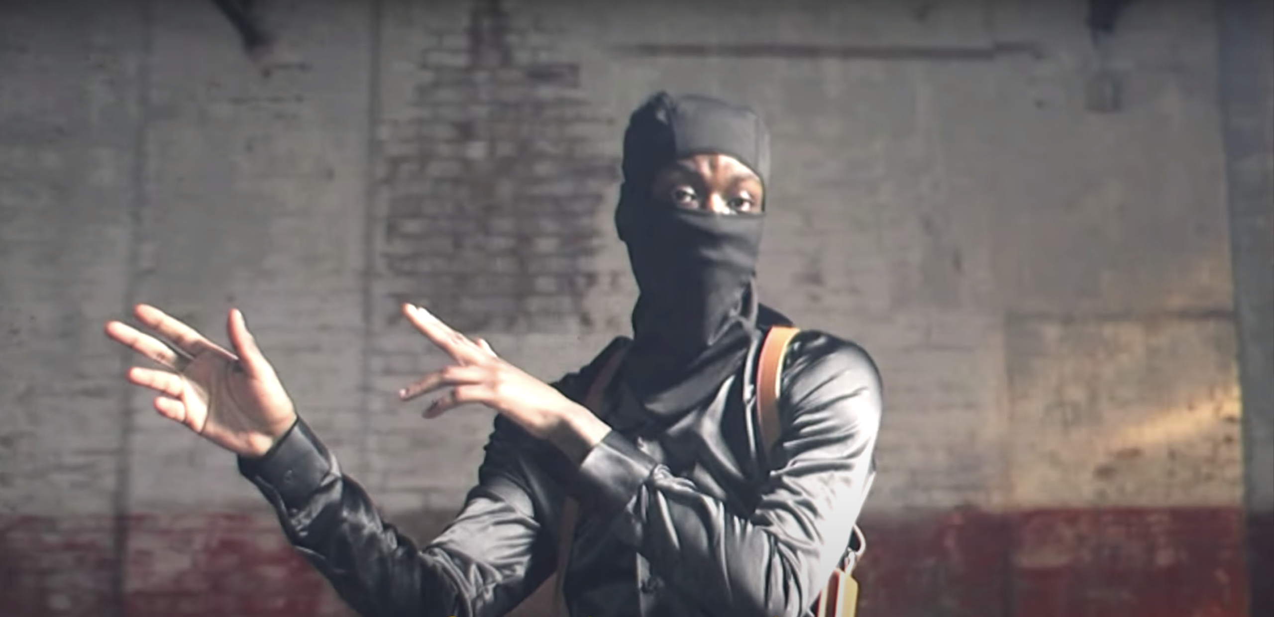 PREMIERE Kwengface & Lancey Foux have a "Fashion Show" in new video