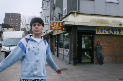 Niko B & dexter in the newsagent link up for 