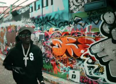 Unknown T goes in on From The Block performance of 