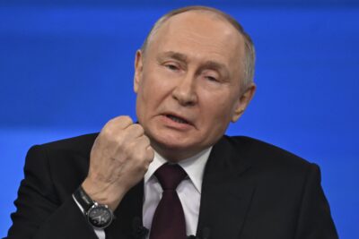Russia makes change that could edge closer to use of nuclear weapons